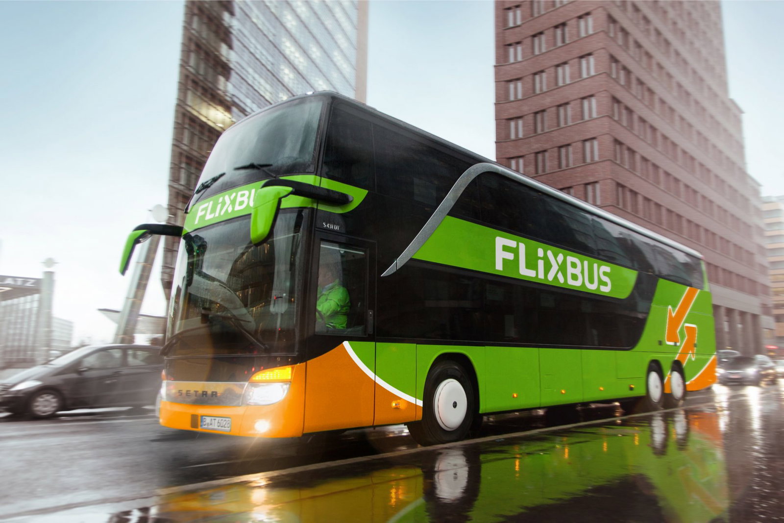 Jelentősen növeli kapacitását a FlixBus: nyártól akár napi 28 indulás Bécsbe