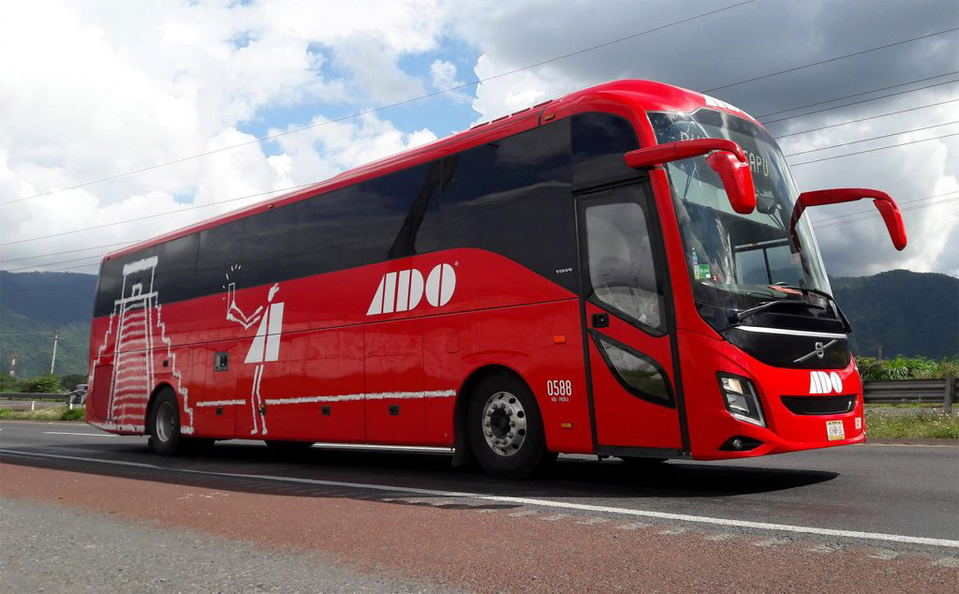Újabb 144 darab Volvo 9800-ast vásárol a mexikói Mobility ADO