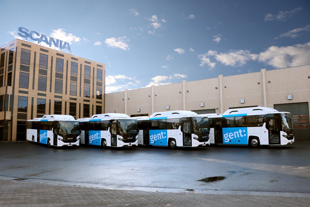 Gázüzemű Scania iskolabuszok javítják Gent levegőjét