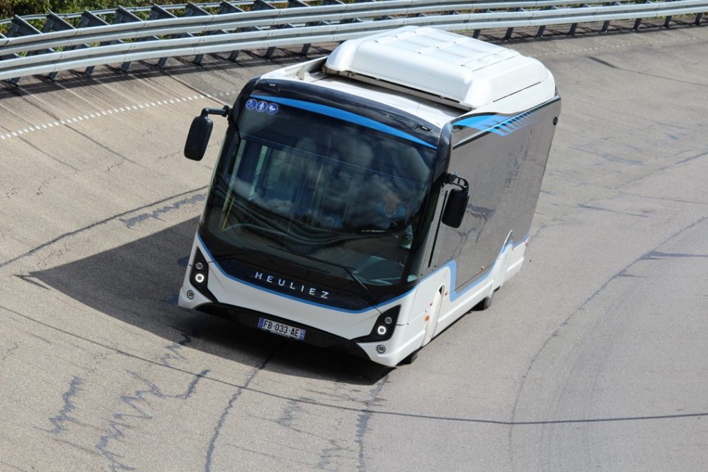 Több, mint félezer kilométert ment egy feltöltéssel a Heuliez villanybusza
