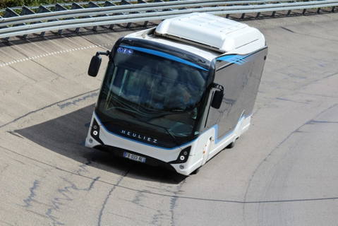 Több, mint félezer kilométert ment egy feltöltéssel a Heuliez villanybusza