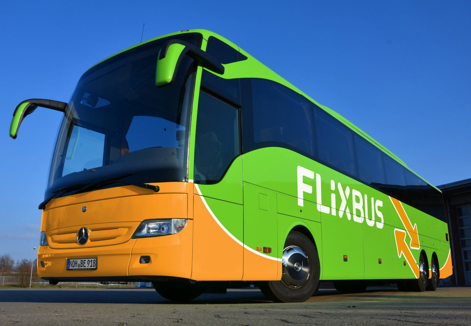 Több felvidéki sípályához is napi összeköttetést biztosít a FlixBus