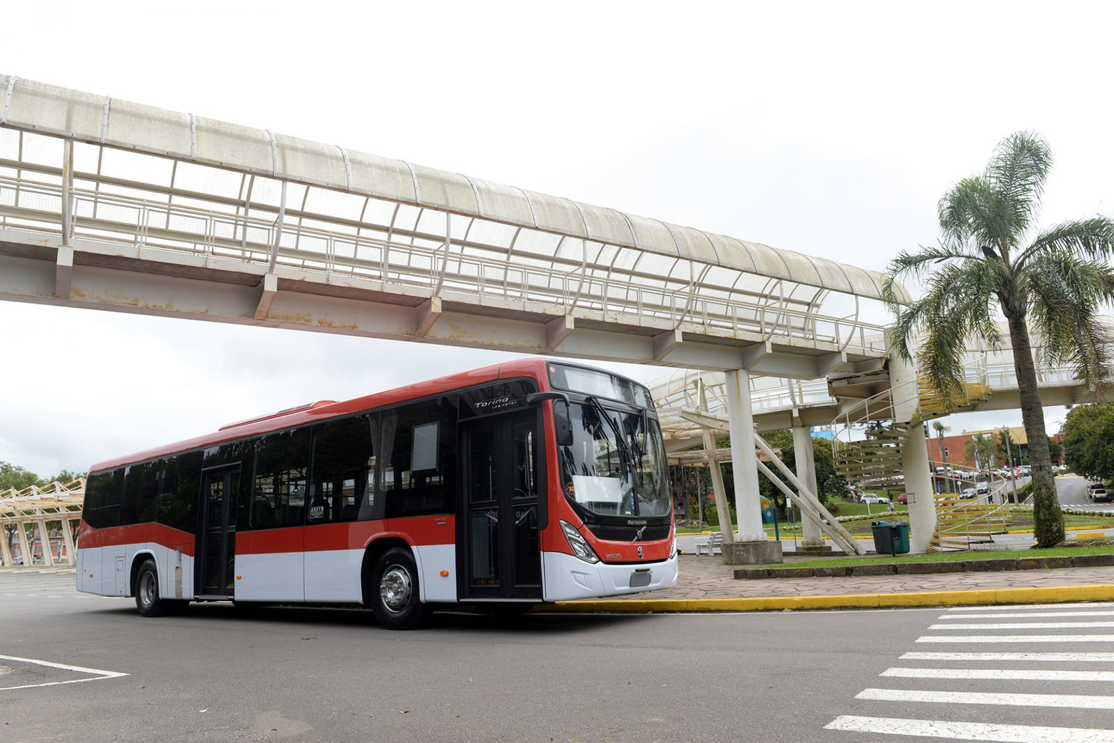 Sebességkorlátozó automatikával látja el Santiago legújabb buszait a Volvo