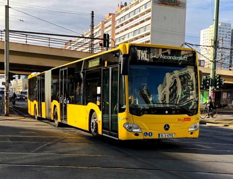 132 darab elővárosi csuklós autóbuszt szerezne be a Volán Buszpark