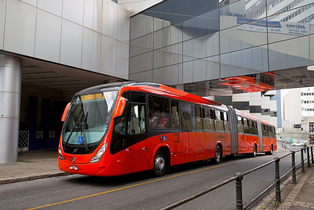 Negyven új Volvo alvázas autóbusz érkezett Curitibába