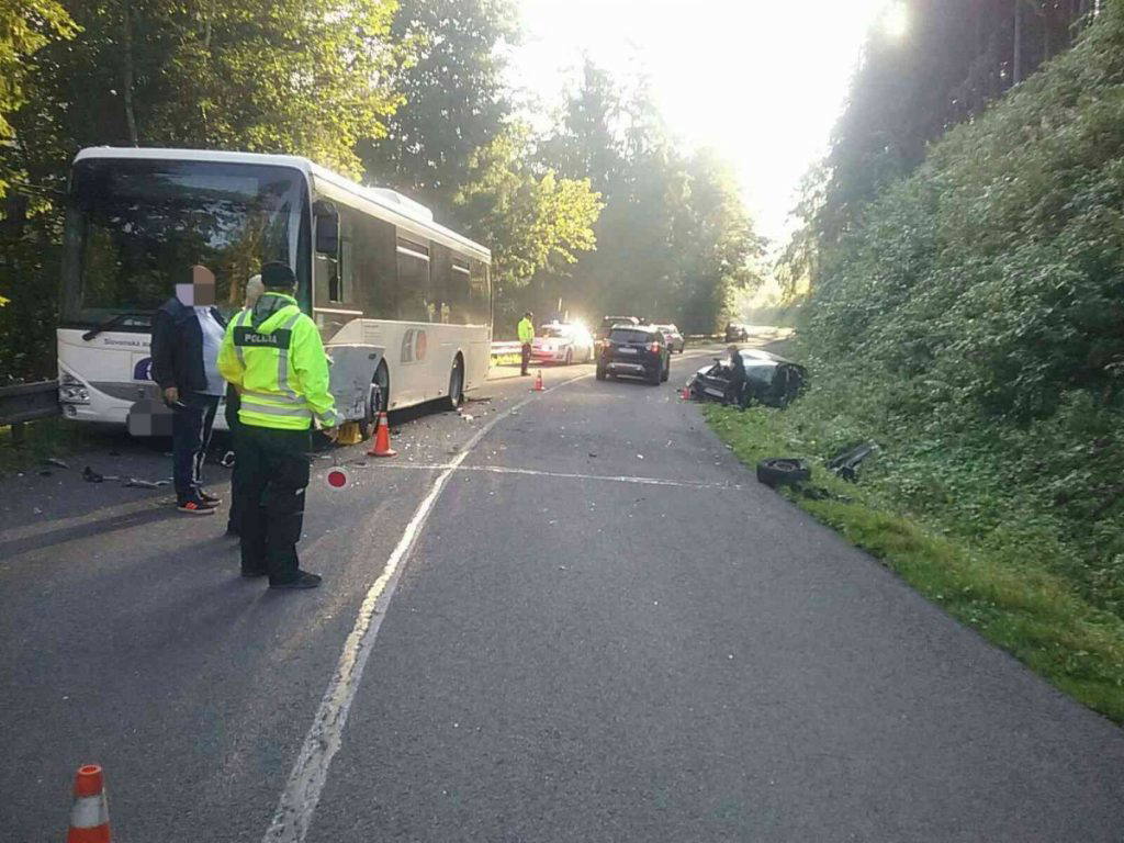 Két buszbaleset is történt Besztercebánya megyében