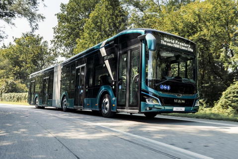 Hivatalos gyári fényképeken az új MAN Lion’s City 18 E