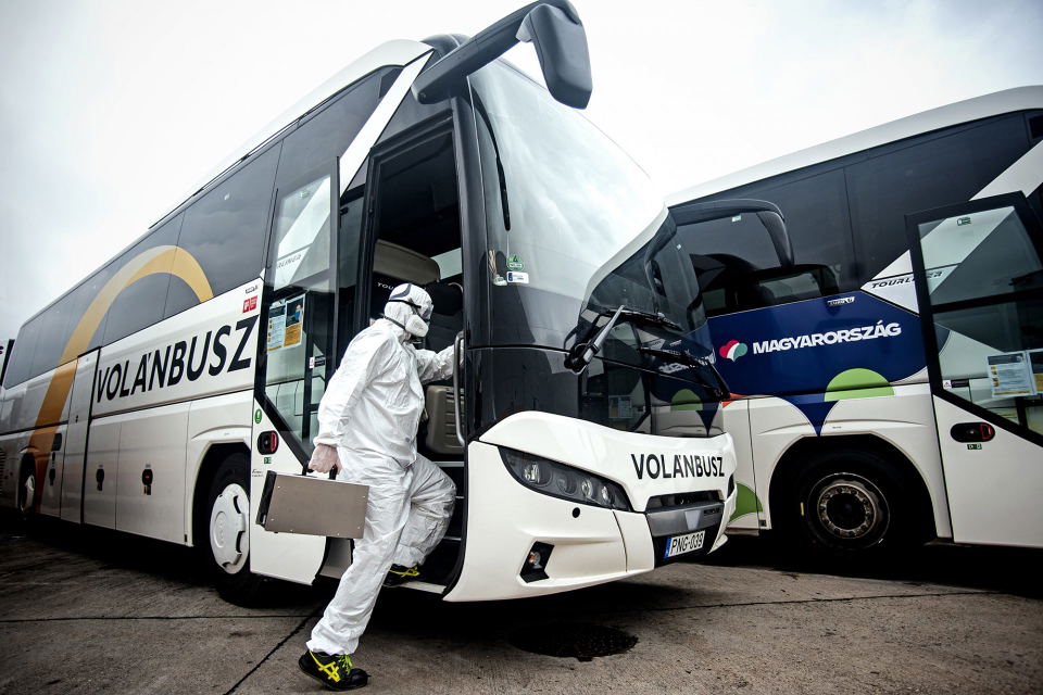 Fokozott fertőtlenítési intézkedések a MÁV és a Volánbusz járatain