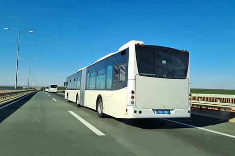 Folyamatosan érkeznek hazánkba a Volánbusz leendő csuklósai
