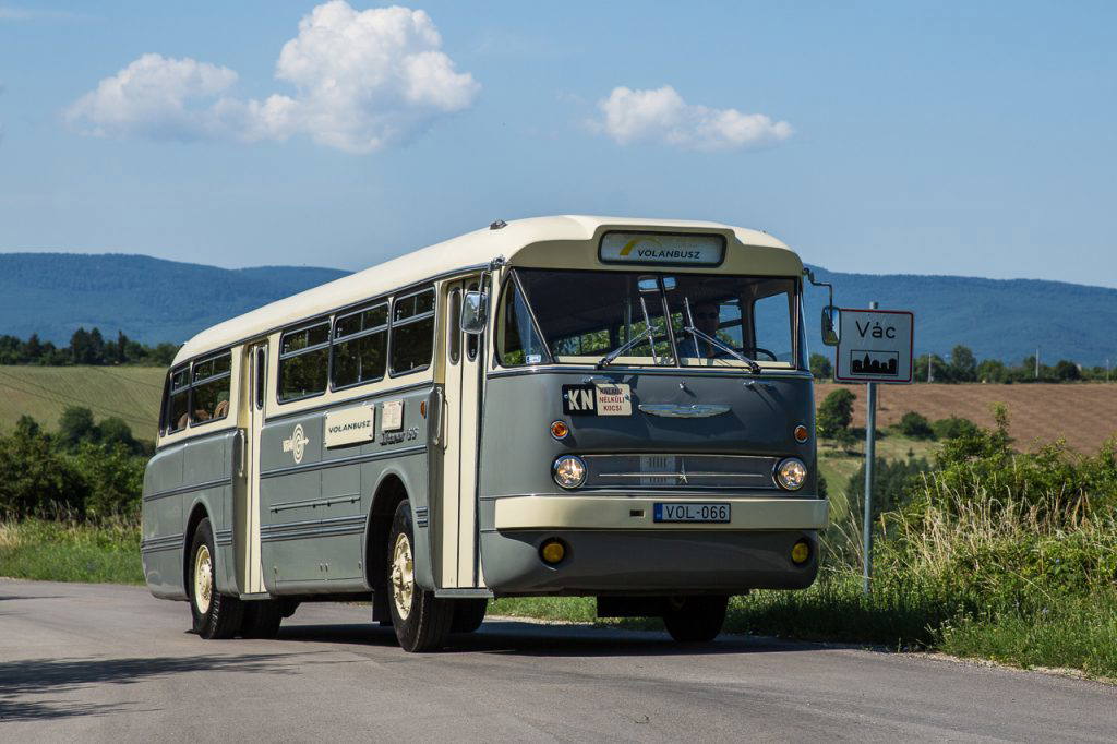 Obsitos Ikarus 66-ossal a Szentendrei Skanzenhez