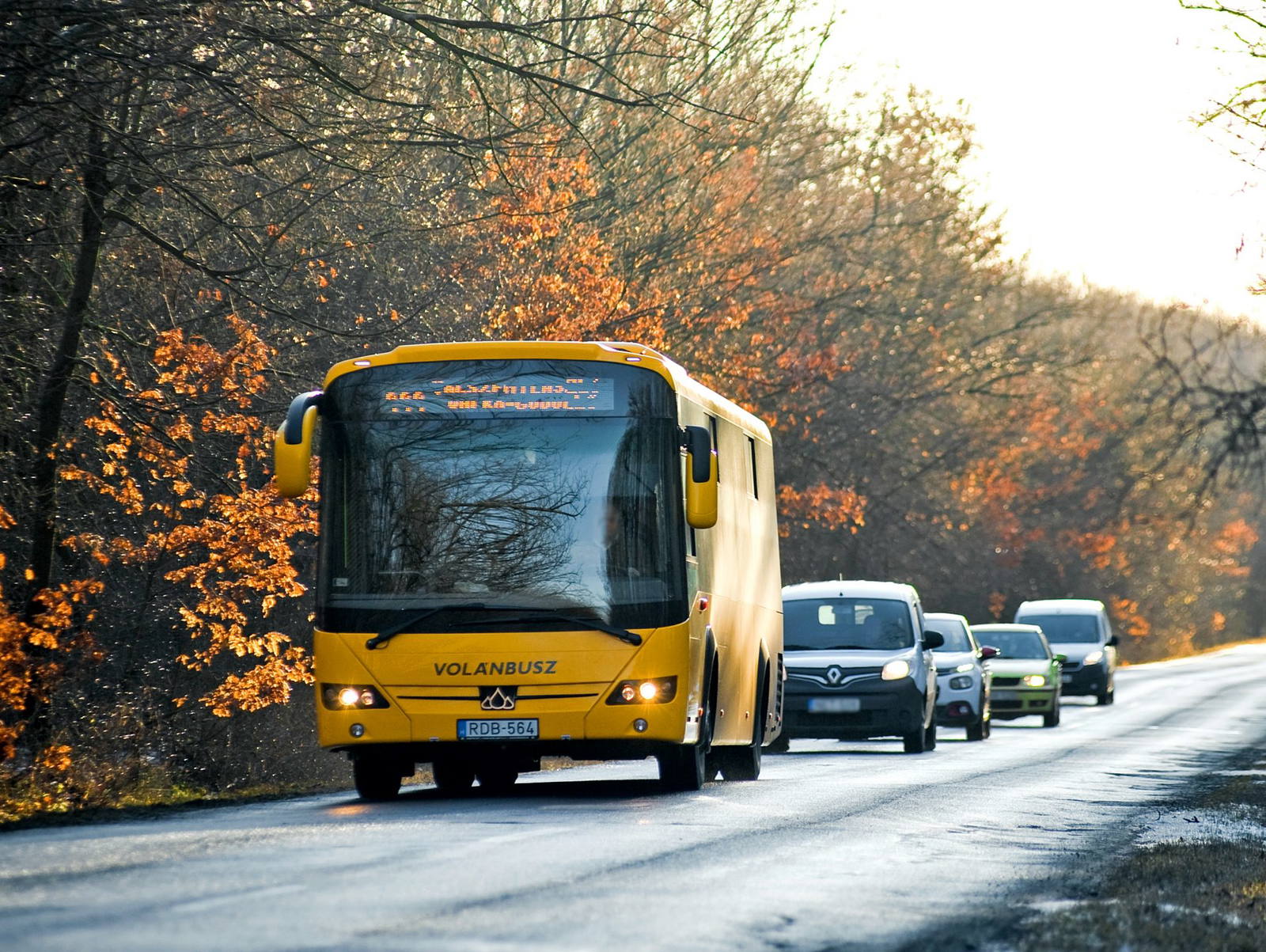 Díjmentesen visszatéríti a Volánbusz a novemberi bérletek árát
