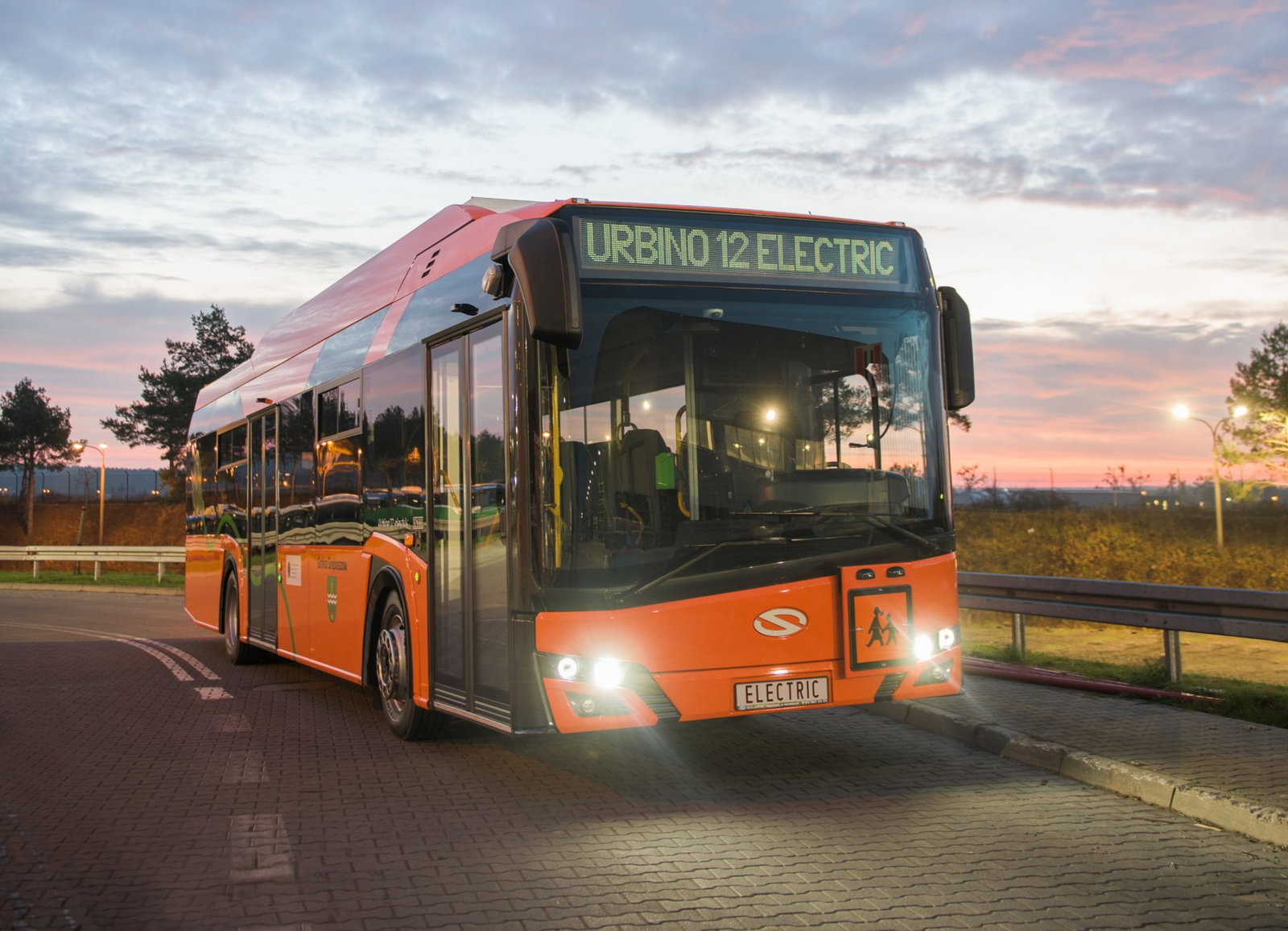 Elektromos Solaris iskolabuszok állnak forgalomba Lengyelországban