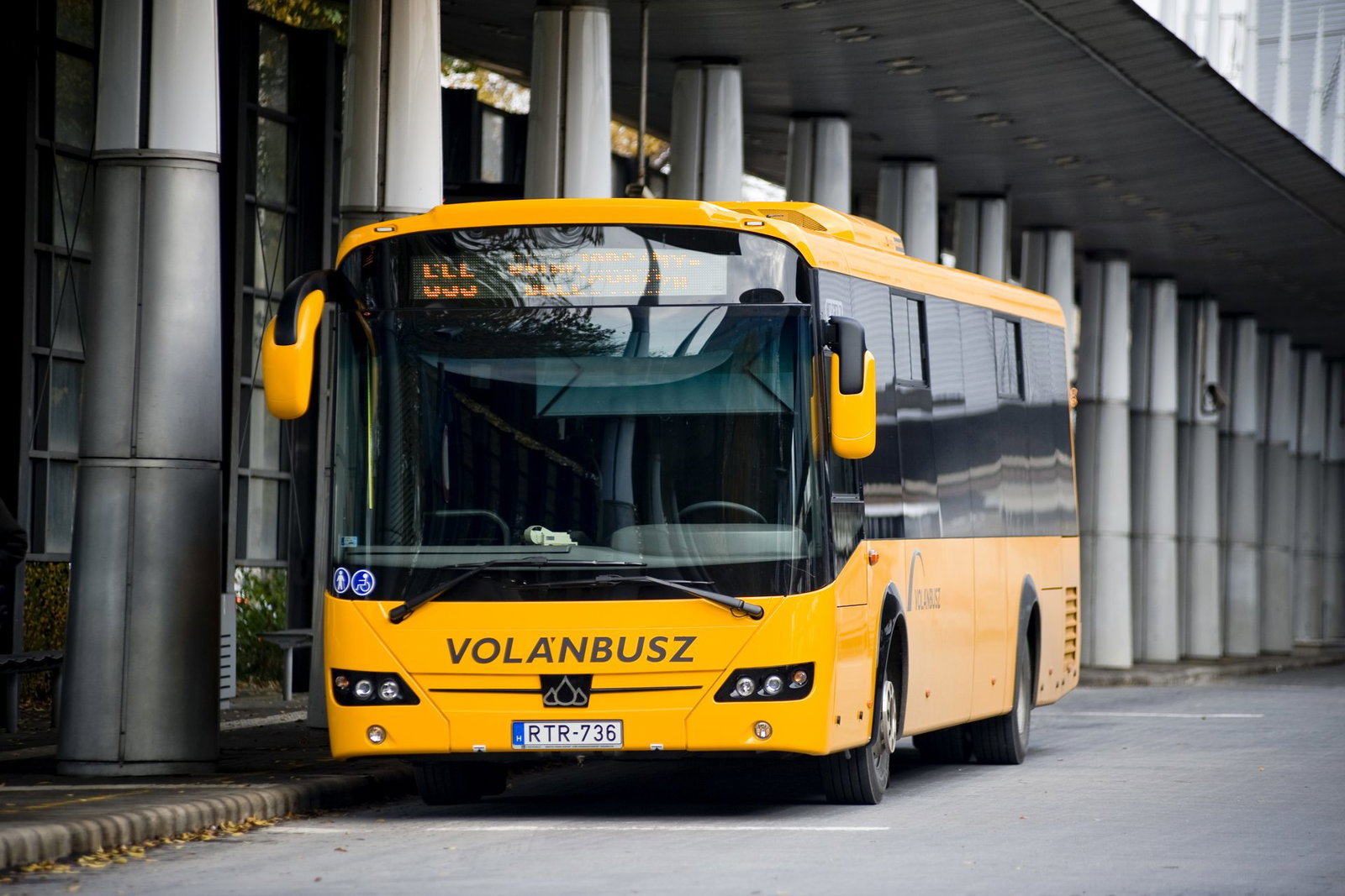 A Volánbusz és a MÁV meghosszabbítja a lejáró utazási igazolványok érvényességét