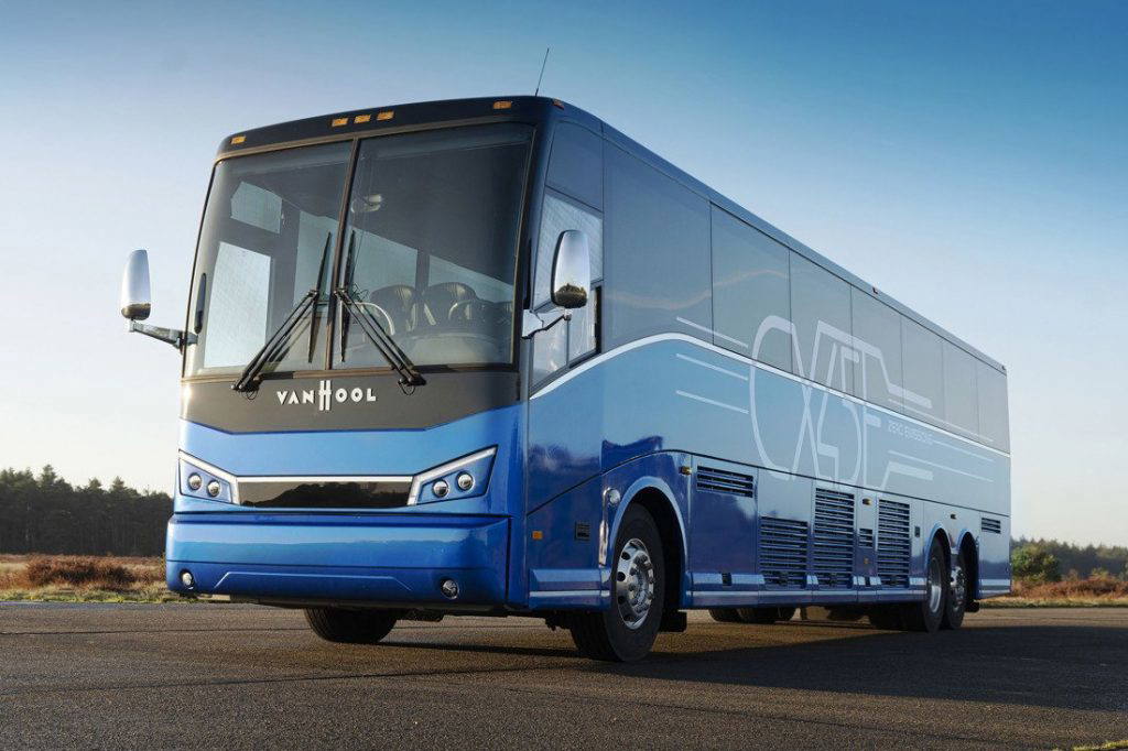 Áthajózták Amerikába az első elektromos Van Hool turistabuszt