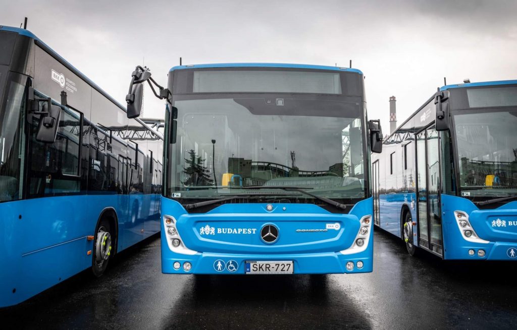 Harmincmilliárd forintos hitelből vásárolna új buszokat a főváros