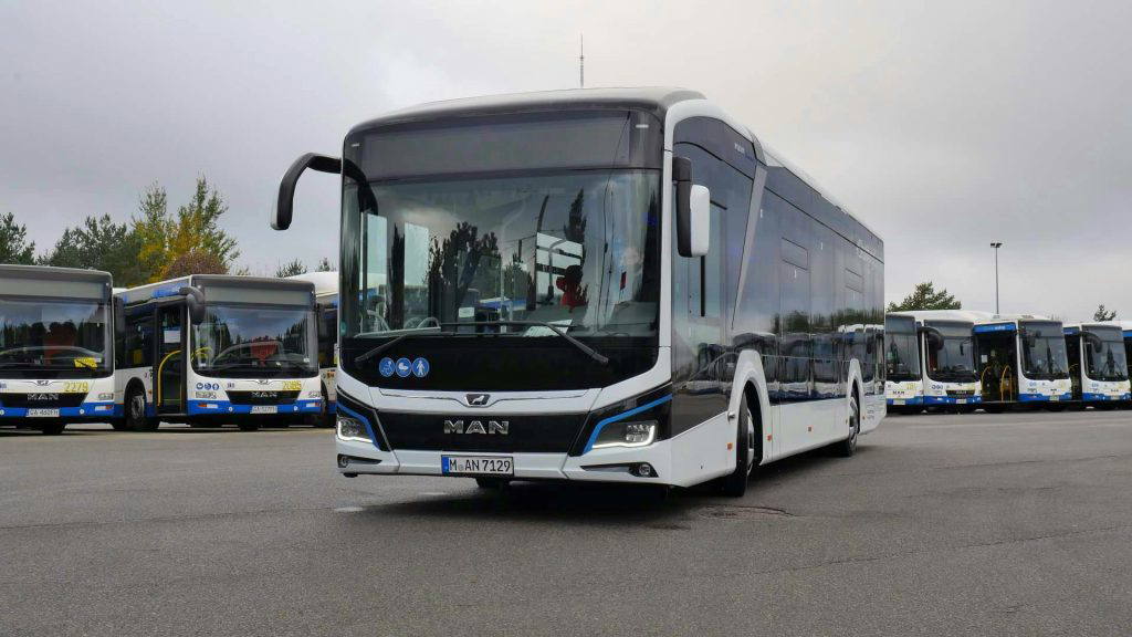 Két hét alatt kimerítették a lengyel „zöld busz program” támogatási keretét