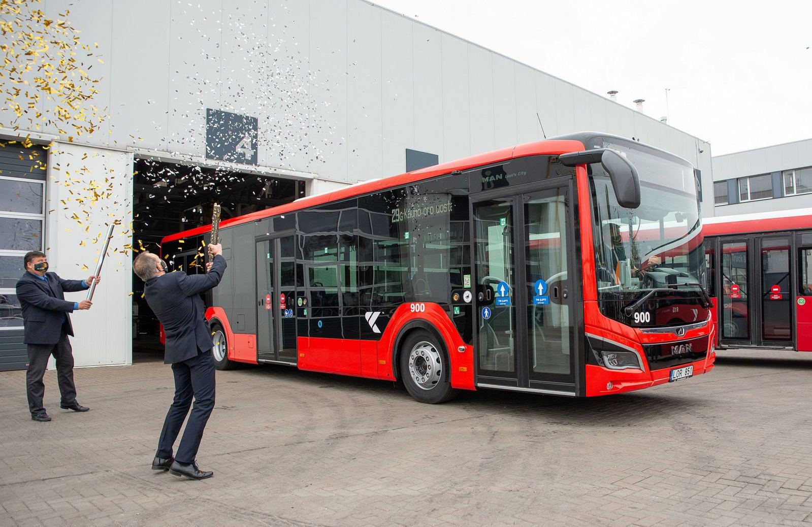 Flottafrissítés Kaunasban: száz darab hibrid Lion’s City 12 érkezik 2021 közepéig a városba