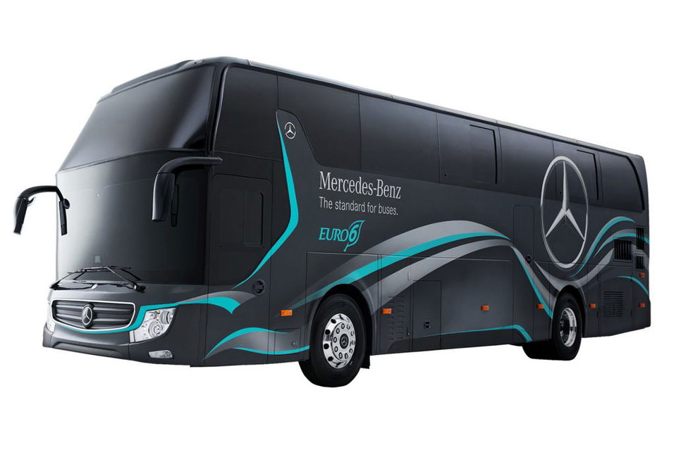 Tajvani rendeltetésű turistabusz a Mercedes-Benztől