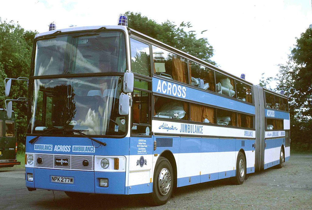 Péntek esti érdekesség: Van Hool TG 821 Alligator „Jumbulance”