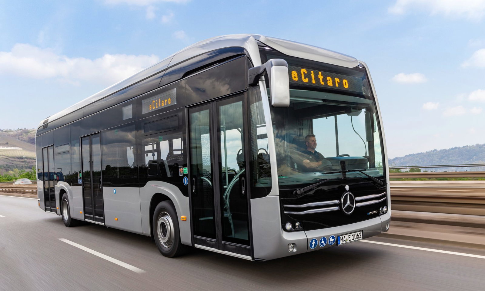 Hétfőtől Esztergom is eCitarót tesztel