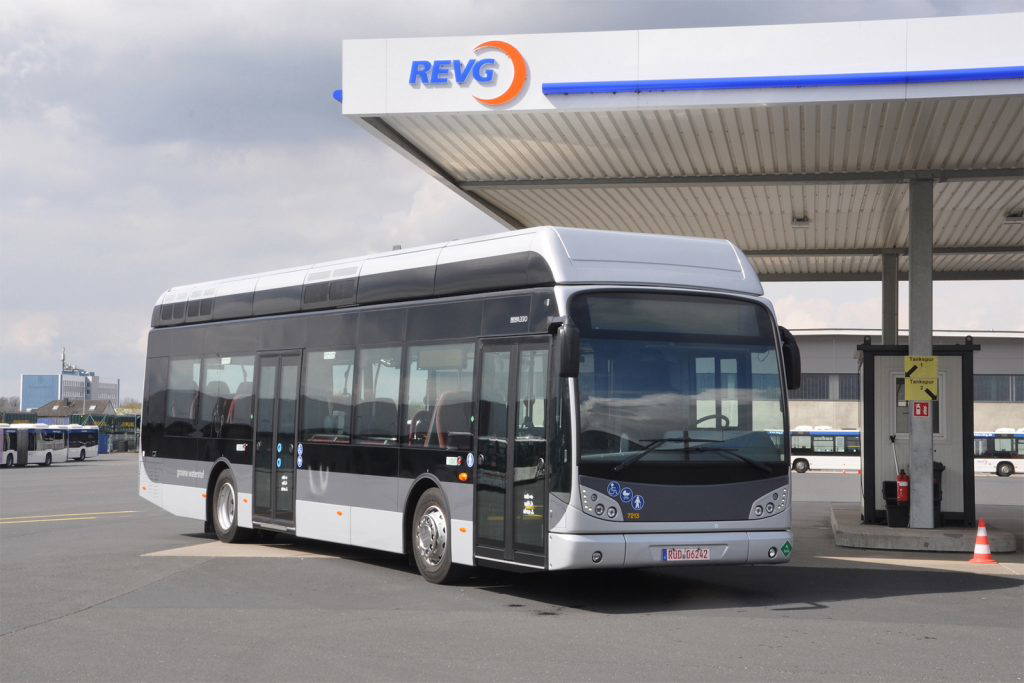 Van Hool A330 FC hidrogénbuszt tesztelt a REVG