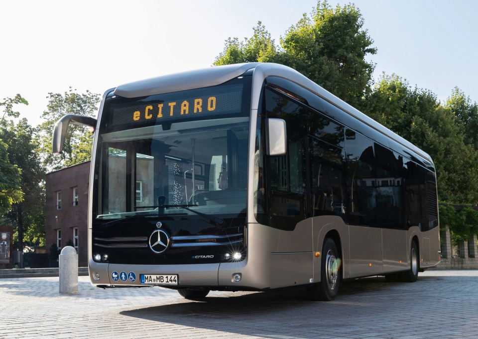 Egyhetes Mercedes-Benz eCitaro tesztre készül az ArrivaBus