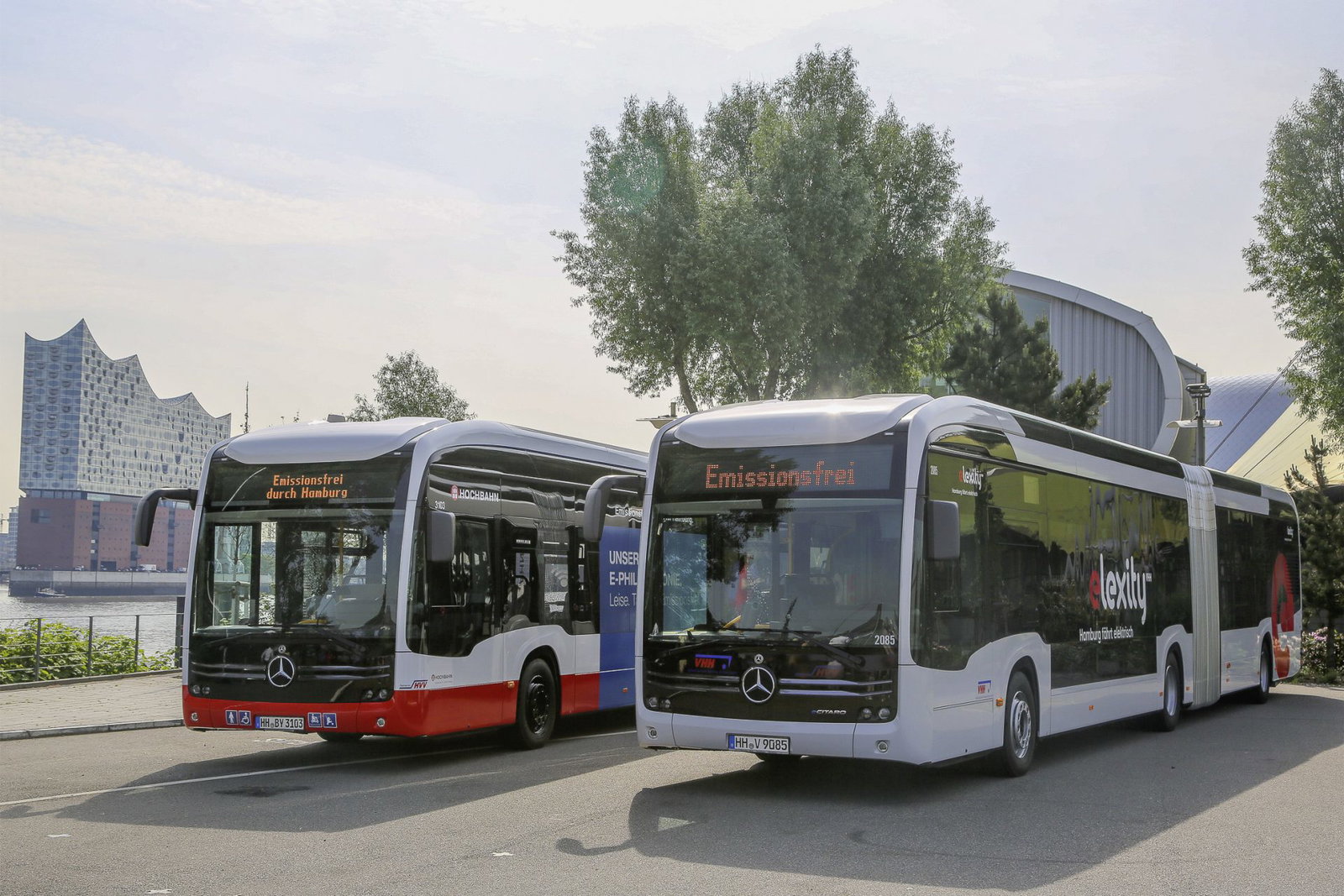 Megérkeztek Hamburg első csuklós eCitarói