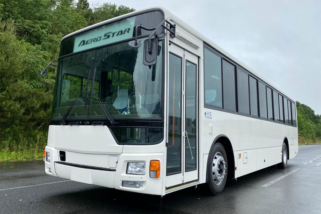 Egyajtós ingázóbusszal bővül a Mitsubishi Fuso kínálata