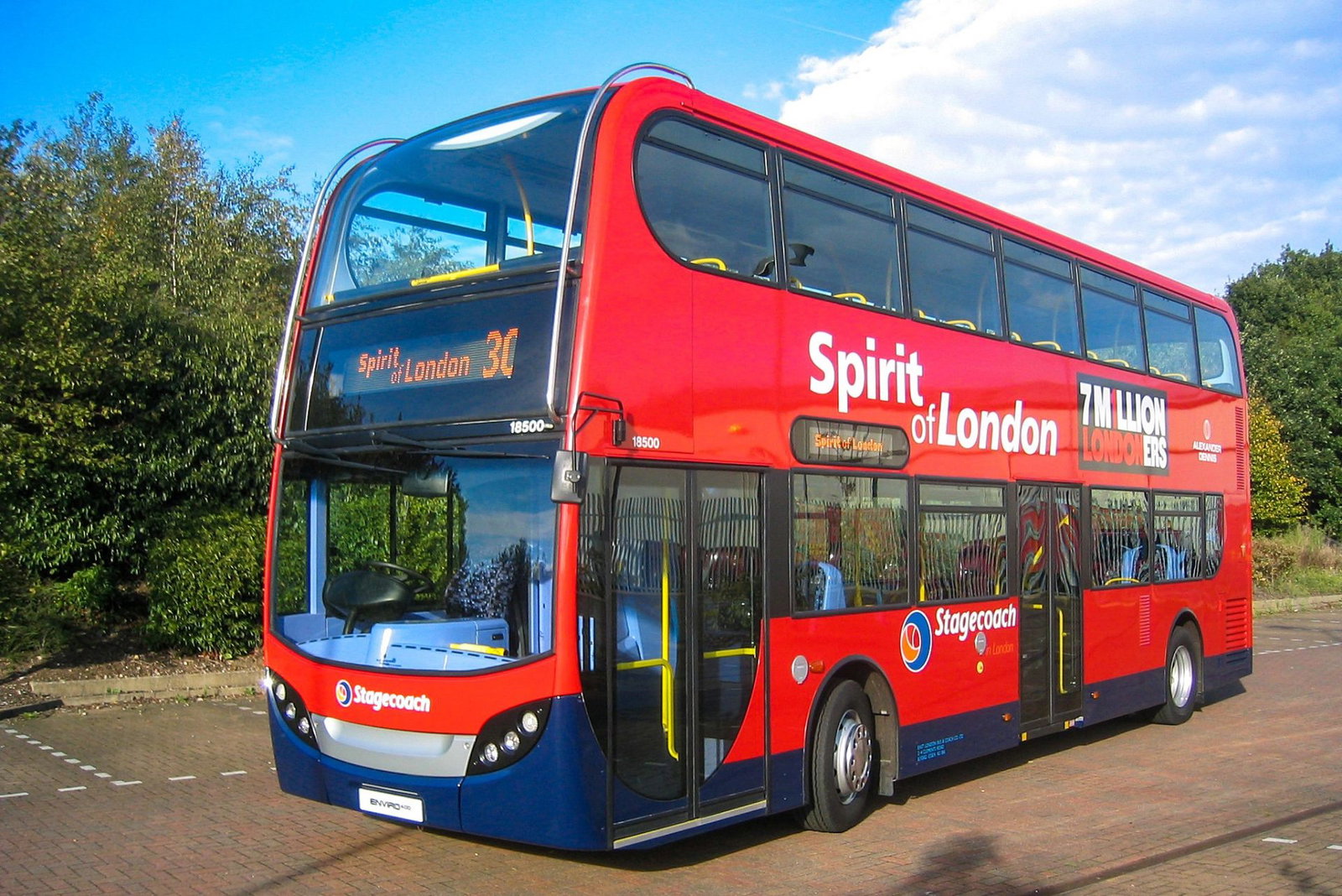 Péntek esti érdekesség: Alexander Dennis Enviro400 „Spirit of London”
