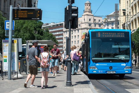 A BKK fokozatosan kiterjeszti az első ajtós felszállást folyamatos kontroll mellett
