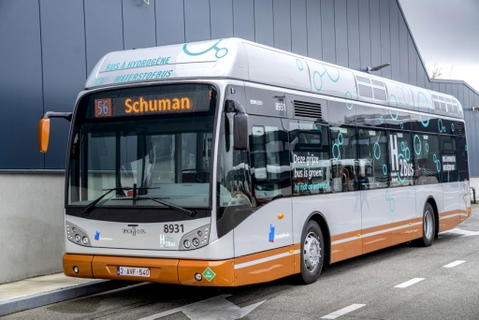 Van Hool hidrogénbuszt tesztelnek két éven át Brüsszelben