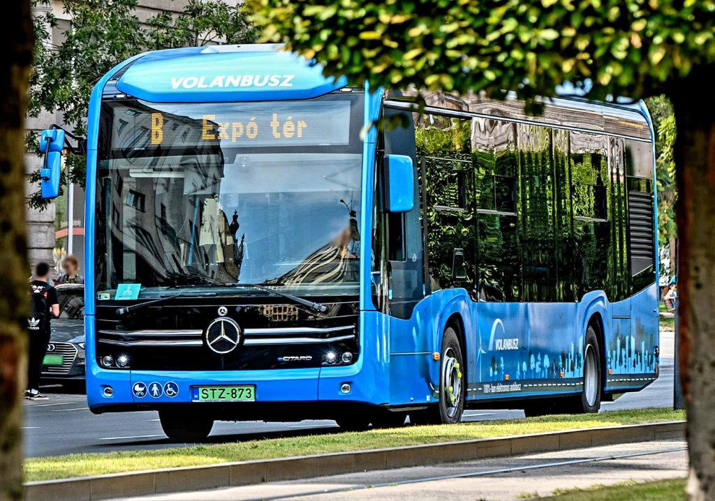 Október 20-a óta négy eCitarót tesztel menetrend szerinti forgalomban a Volánbusz