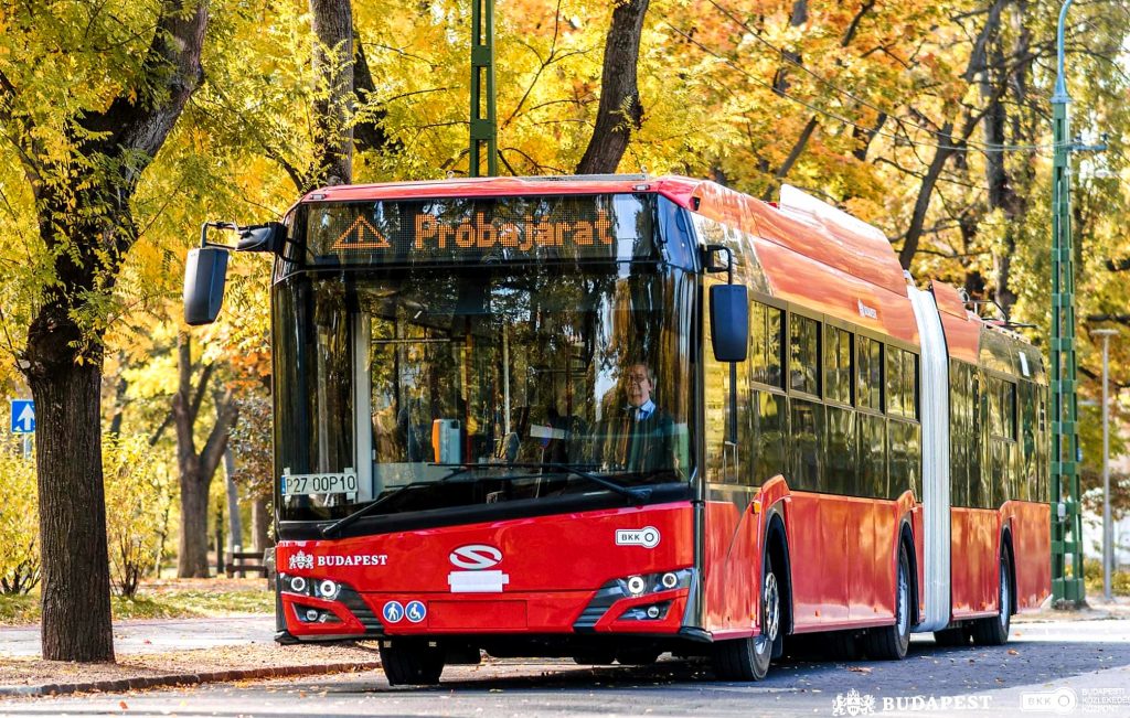 Lehívja a 48 darabos Solaris-Škoda önjáró trolibusz opciót a BKK