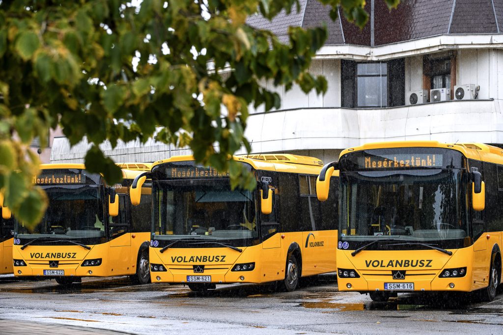 Huszonhat vadonatúj autóbusz állt forgalomba Csongrád-Csanád megyében