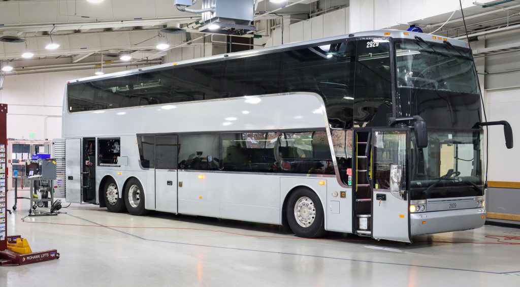 Gazdára talált az első elektromossá alakított emeletes Van Hool az Egyesült Államokban