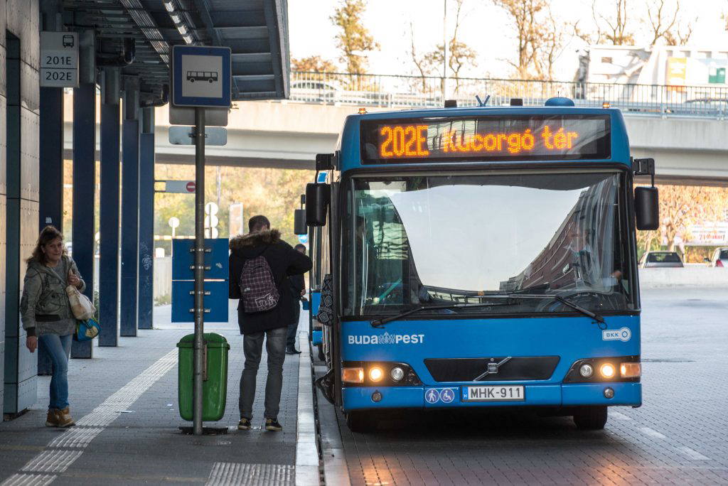 Vasárnaptól új megállóhelyet létesít a BKK Akadémiaújtelep vasútállomásnál