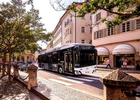 2026-ig 127 hidrogénbuszt állít forgalomba Bologna