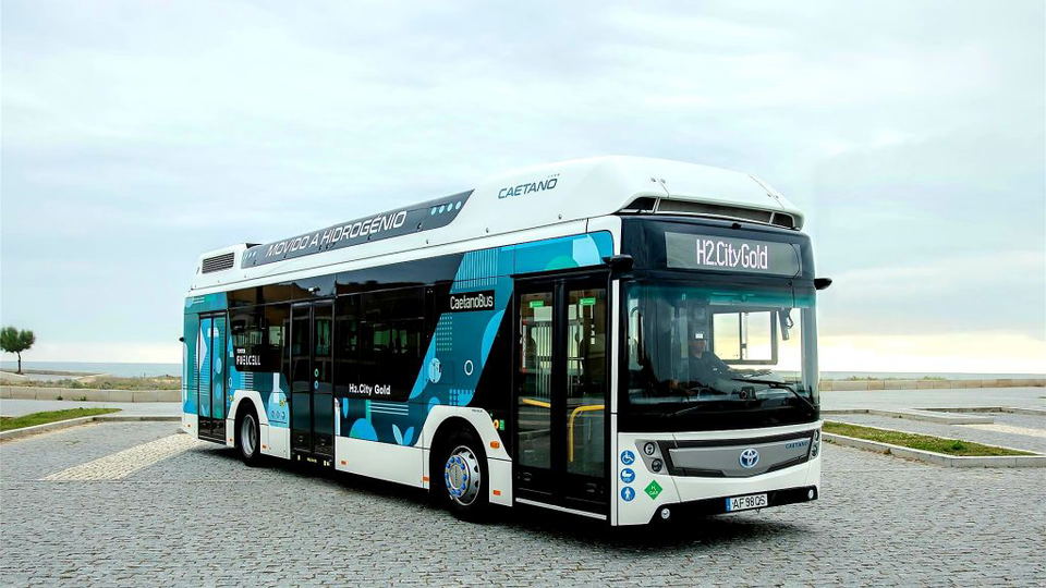 Tizennyolc hidrogénbuszt szállít Németországba a Toyota és a CaetanoBus