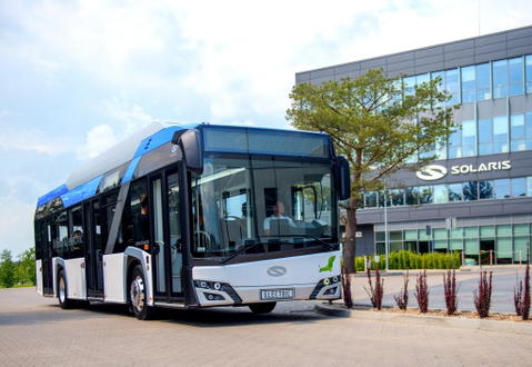 Tíz Solaris Urbino 12 Electricet vásárol Újvidék