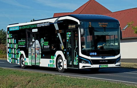 Ötvenmilliárd forintnyi pályázati forrás nyílik meg a Zöld Busz Programban