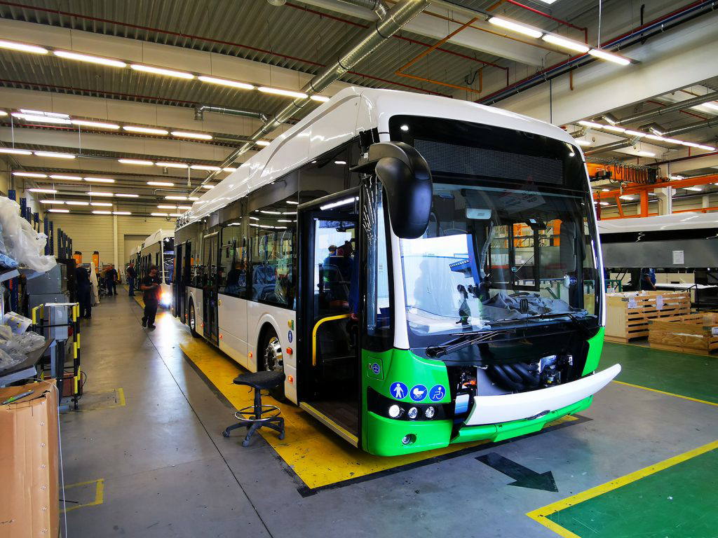 Meglátogattuk a készülő miskolci BYD villanybuszokat Komáromban