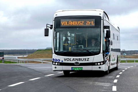Újabb 43 villanybusz beszerzését tervezik a Volánbusznál