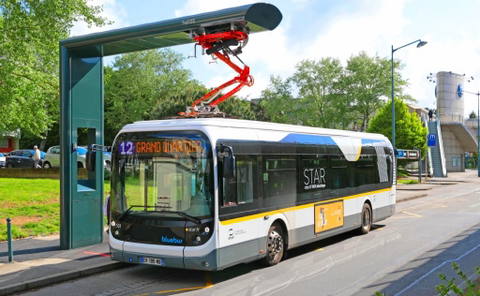 A Bolloré visszahívta a 2020 vége után gyártott, LMP akkupakkal szerelt villanybuszait