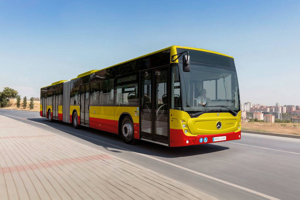 Mercedes-Benz Conecto G csuklósokkal frissül a buszállomány Łódźban