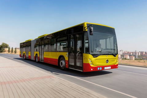 Mercedes-Benz Conecto G csuklósokkal frissül a buszállomány Łódźban