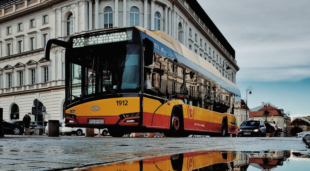 A buszvezetői munka előnyei és hátrányai