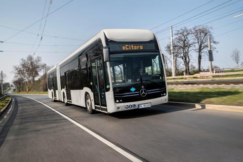 Leadták az első nagyobb darabszámú megrendelést a Mercedes-Benz eCitaro REX-re
