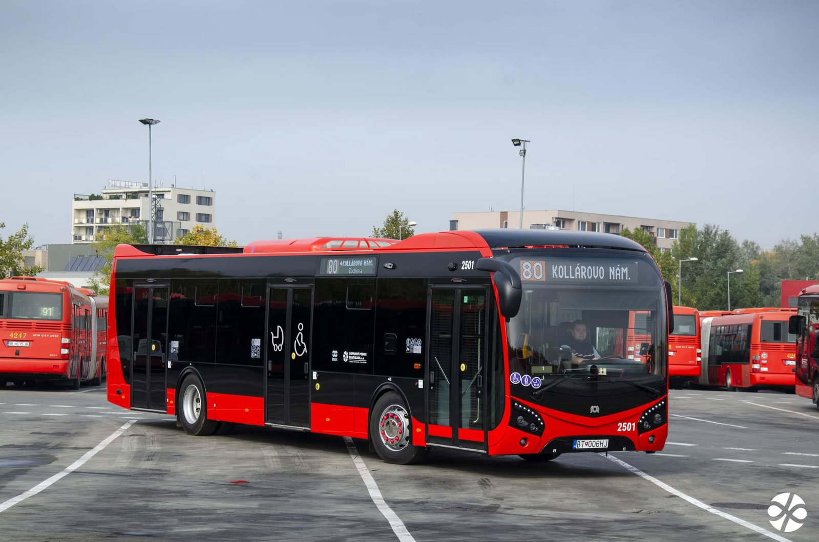 Újabb flottafrissítés Pozsonyban: 63 SOR NS 12 érkezik a szlovák fővárosba