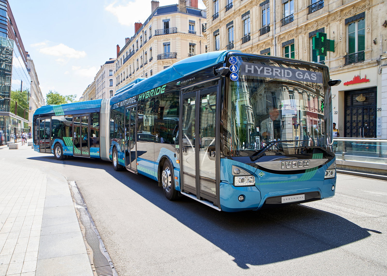 Az Iveco Urbanway csuklós változatába is eljutott a lágyhibrid hajtás