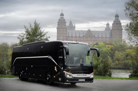 Setra turistabusz az európai politikai elit számára